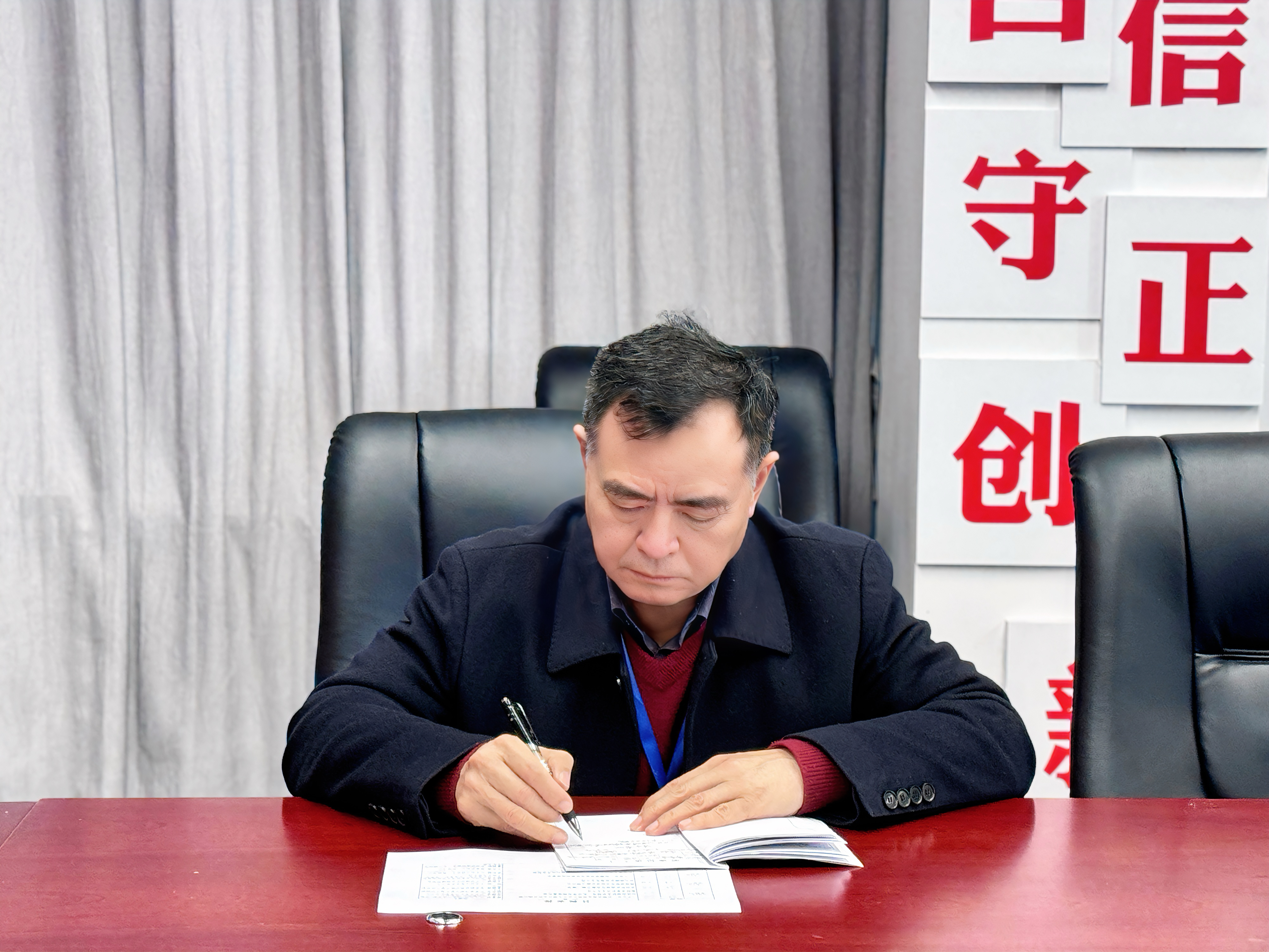 e049bf2b0b083d291e69a11f7451af7e.jpg e049bf2b0b083d291e69a11f7451af7e.jpg